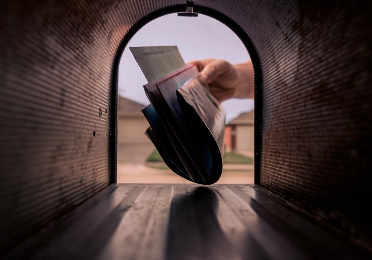 Roofing advertising ideas to send direct mail to select clients